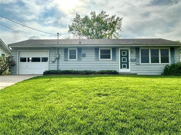 409 Crestview Dr, Union, MO 63084