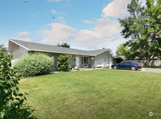 314 N Wenas Rd, Selah, WA 98942