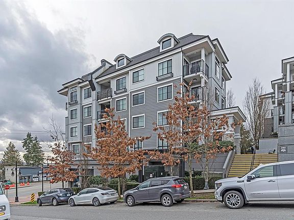5th image of 202 Lebleu St #202