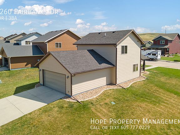 3rd image of 1260 Fairbanks Dr
