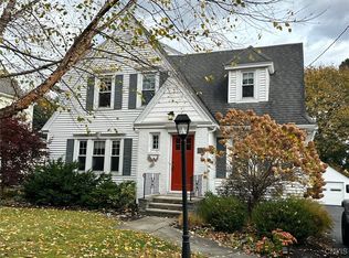 119 Dewittshire Rd, Syracuse, NY 13214