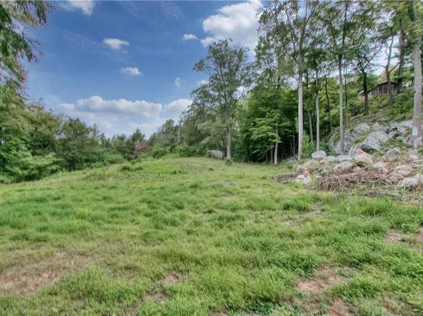 Cliff Road, Tuxedo Park, NY 10987