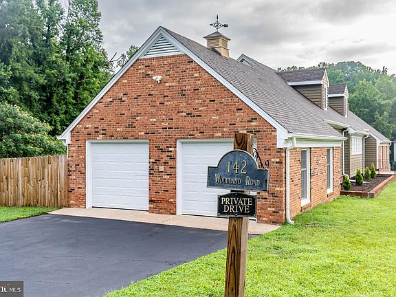 3rd image of 142 Woodland Rd