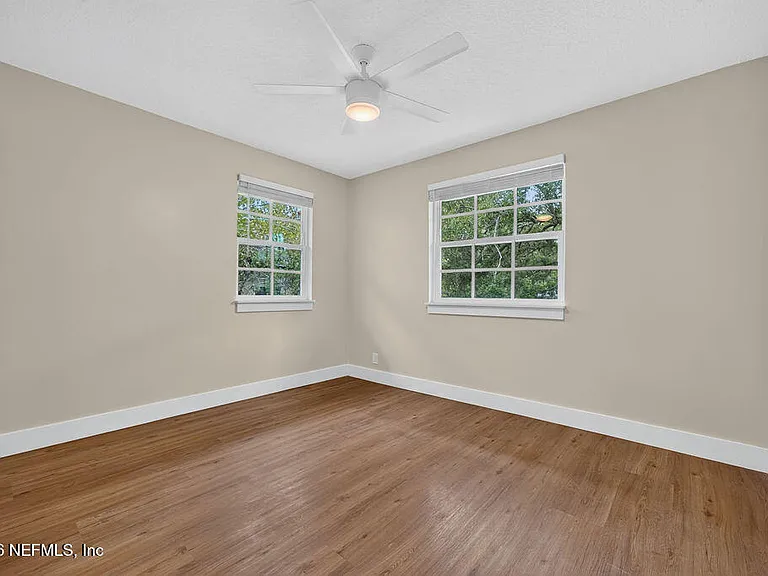 2247 Riverside Ave #6 — Photo 14