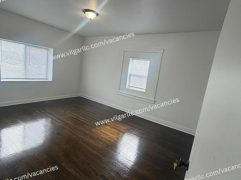 1514 W 5th Ave — Photo 8