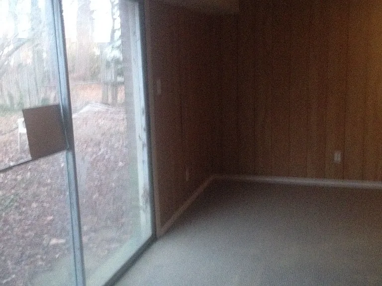 1728 Kingsway Rd — Photo 6