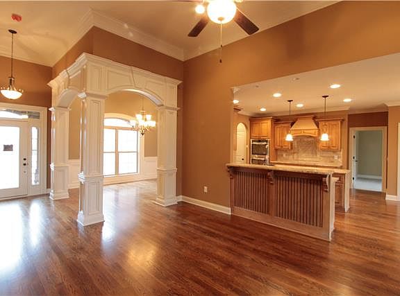 5th image of 1072 Luxborough Dr #88