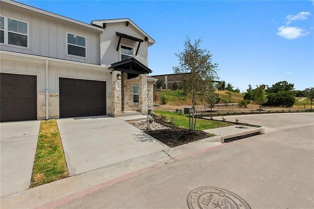 Building Photo - 2140 Local Rebel Loop