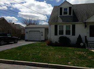 37 Vermont St, Cranston, RI 02920