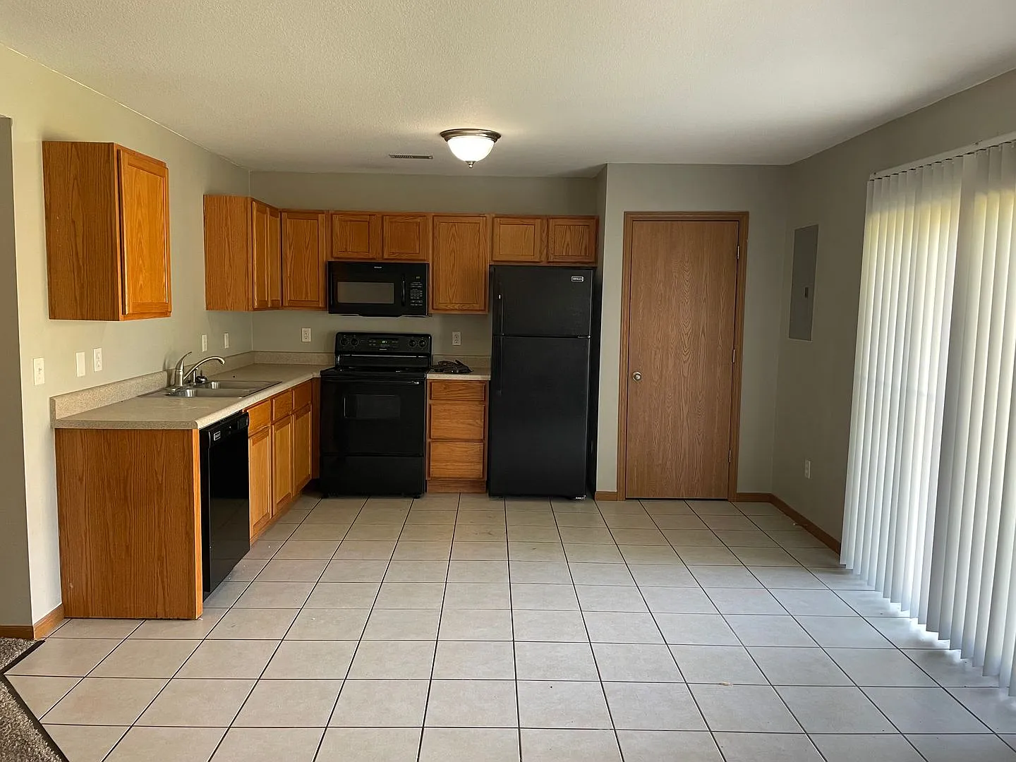 Cross Creek Villas — Photo 3