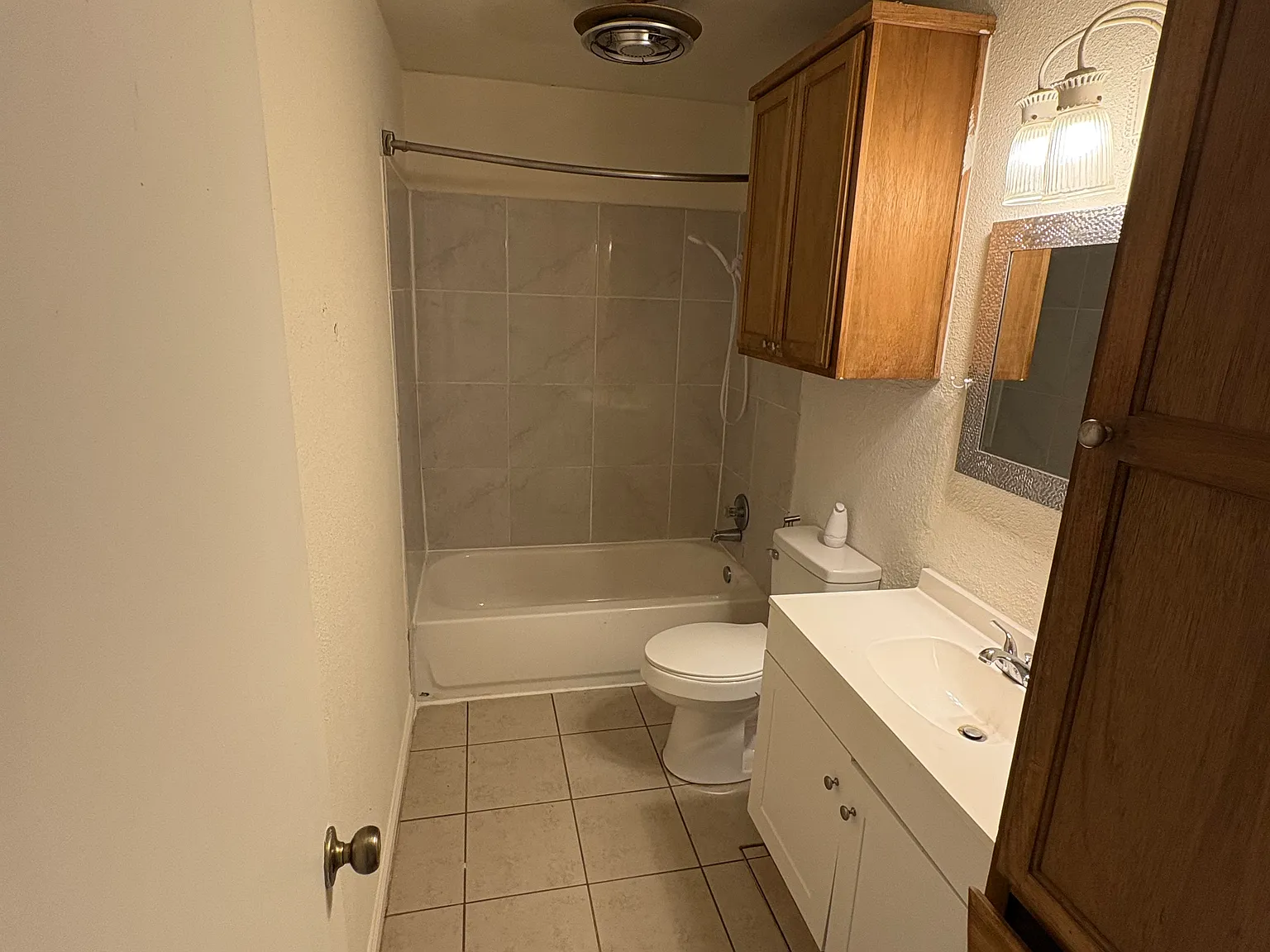 3 bed, 1407 sqft, $1,800 — Photo 3