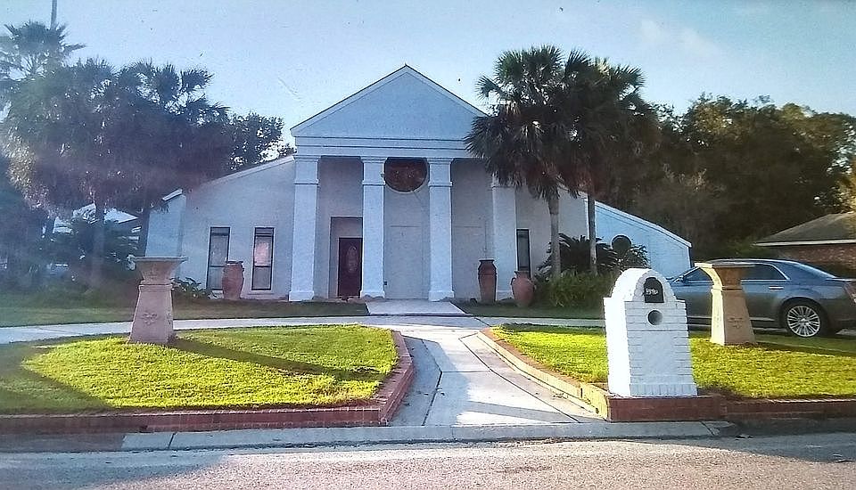 302 Chelsea Drive Lafayette,