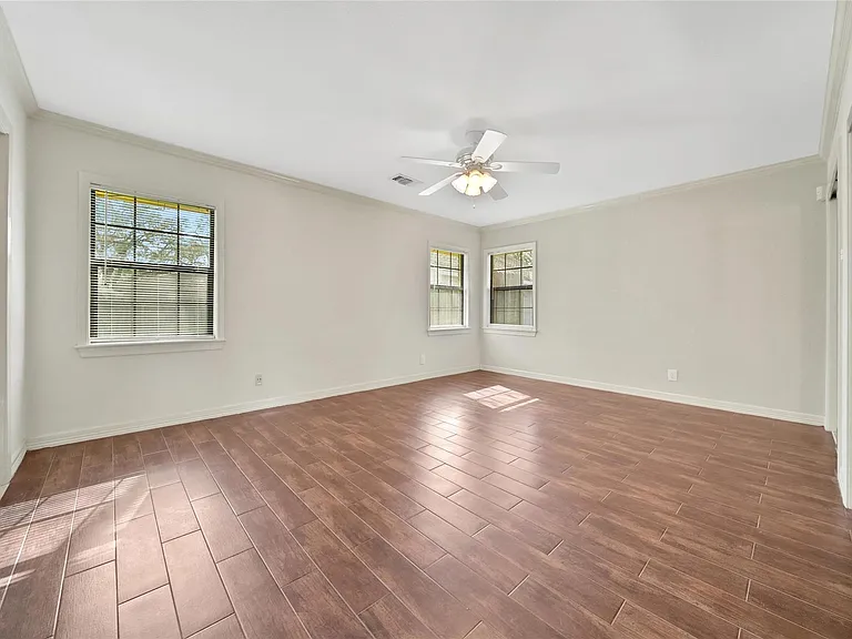 3315 S Braeswood Blvd — Photo 15
