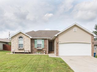 513 W Woodbine Rd, Nixa, MO 65714