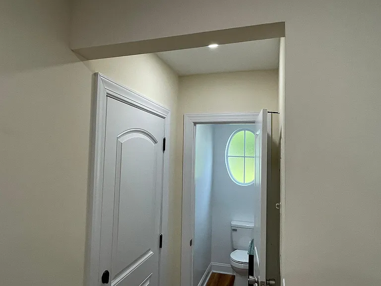 604 Avery St — Photo 18