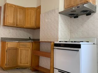 927 43rd St #2A, Brooklyn, NY 11219