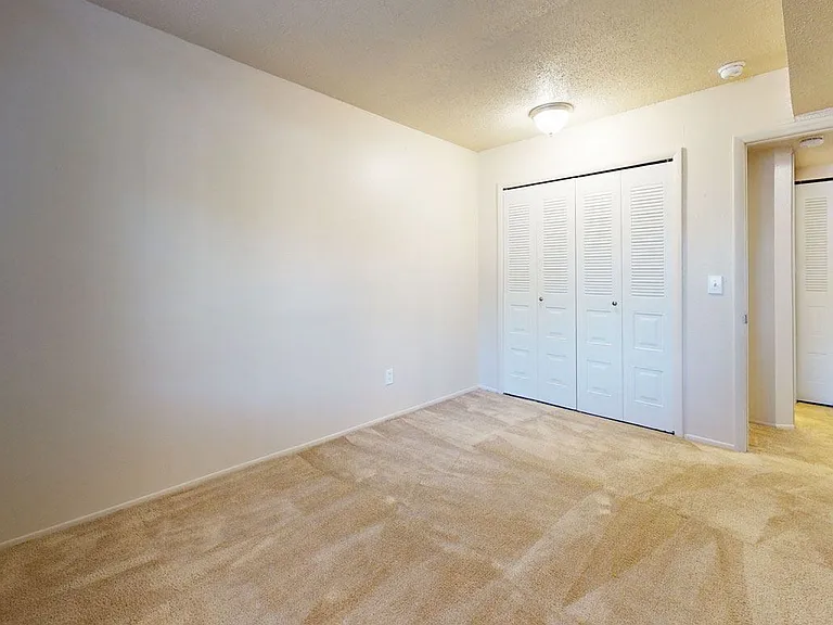 Swiss Valley Apartments — Photo 45