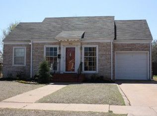 936 E Elm St, Altus, OK 73521