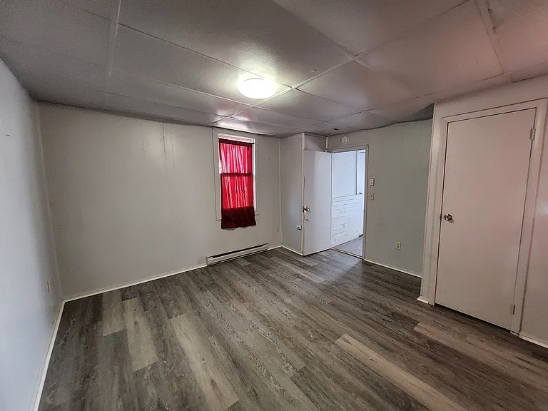274-278 Cold Spring Rd #5 — Photo 4