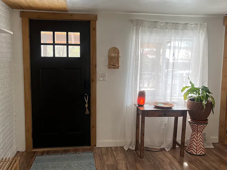335 S 9th St — Photo 15