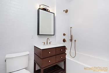 Rented by aptsandlofts.com