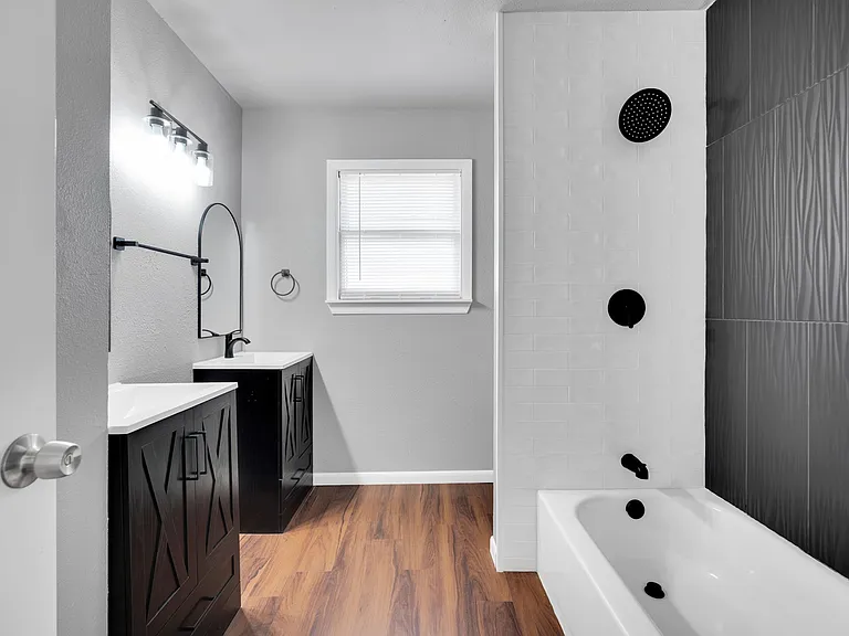 413 Shaw St — Photo 6
