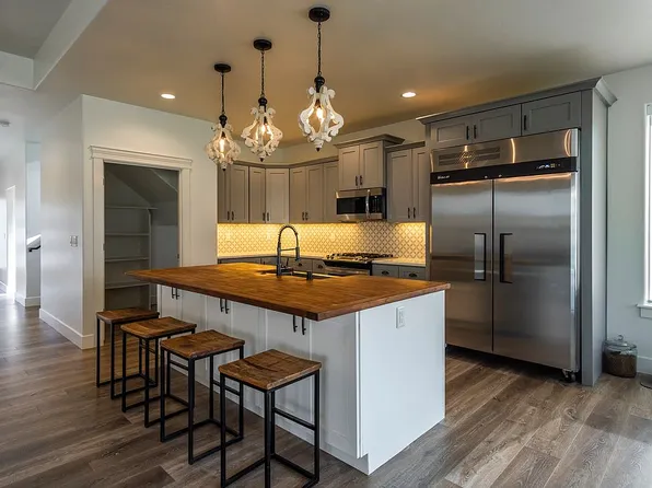 4841 Tillamook Dr, Richland, WA 99352