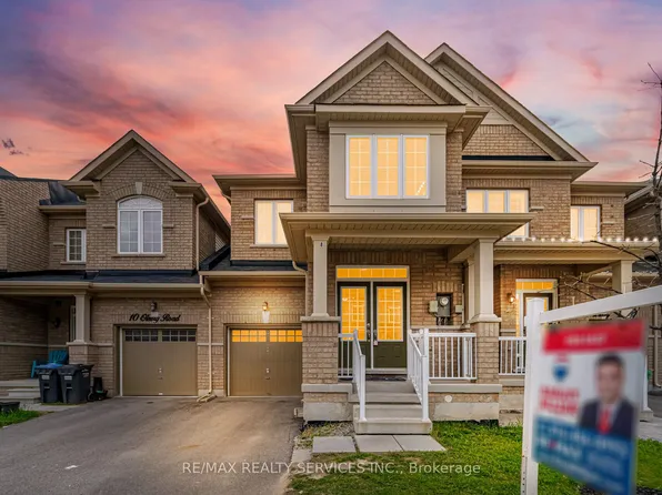 8 Oleary Rd, Brampton, ON L7A 4W9
