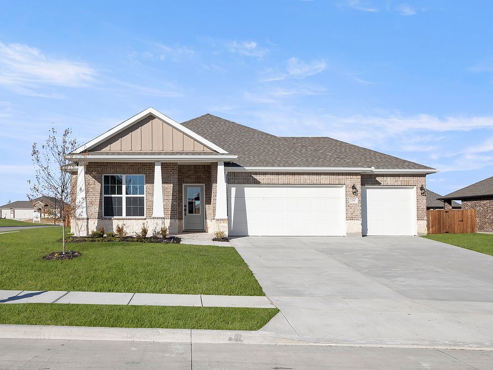 1st image of 218 Briarwood Dr