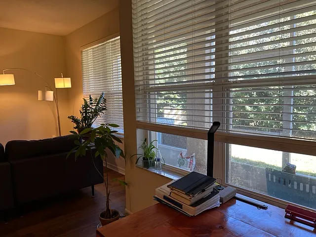 3/2.5 Bath Beautiful Townhome In Seven Oaks! — Photo 3