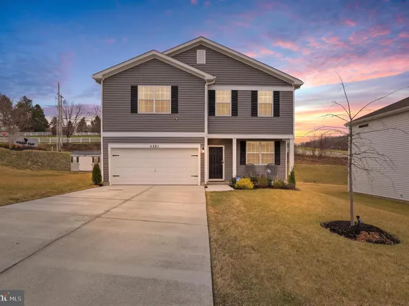 4301 Brent Dr, Spring Grove, PA 17362