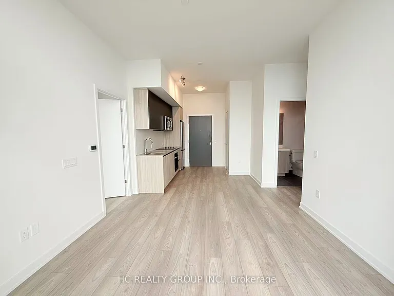 5858 Yonge St #Penthouse 25 — Photo 7