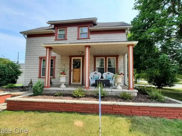 4 N Church St, Ortonville, MI 48462