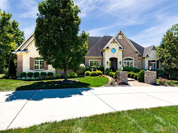 2185 Tanbark Trl, Sugarcreek Twp, OH 45385