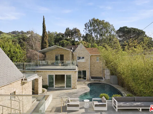 2633 1/2 N Commonwealth Ave, Los Angeles, CA 90027