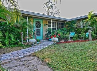 505 Pine Rd, Nokomis, FL 34275