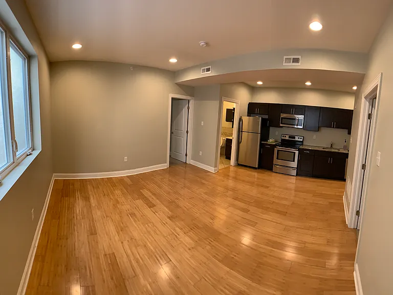 331 N 40th St #1A — Photo 14
