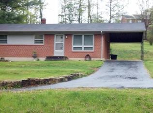 5947 Merriman Rd, Roanoke, VA 24018