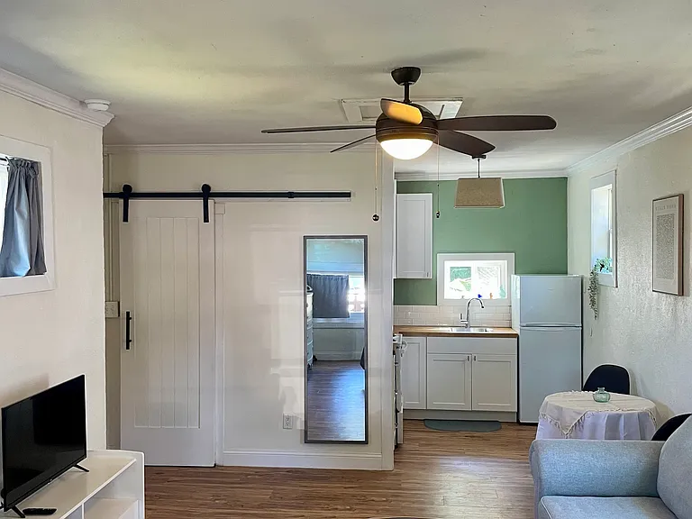 419 N F St #2 — Photo 9