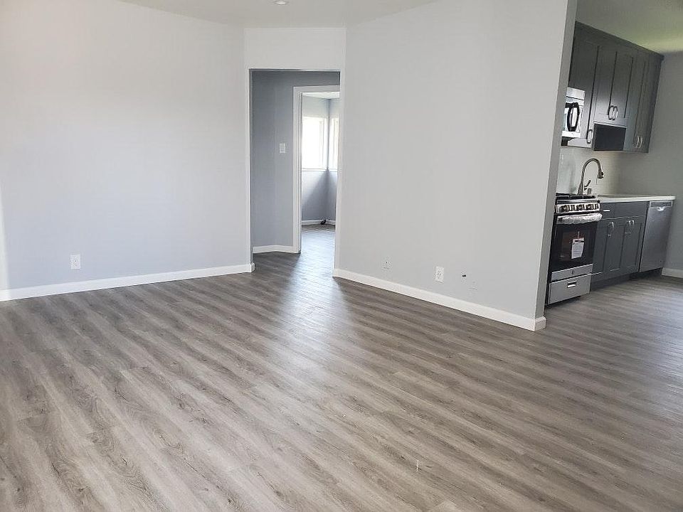 1st image of 205 N Claremont St #207