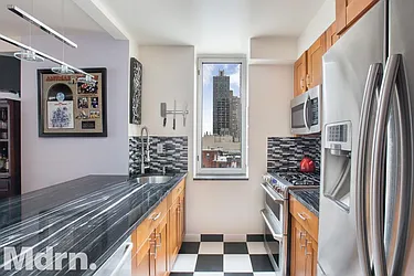 Sold by Mdrn Residential