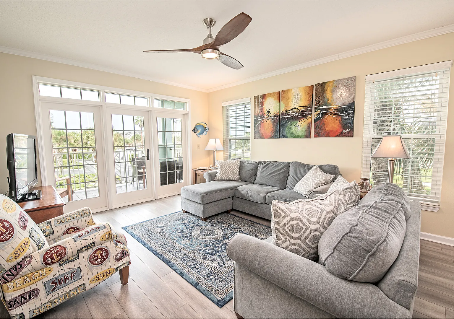 3 bed, 1464 sqft, $3,200 — Photo 1