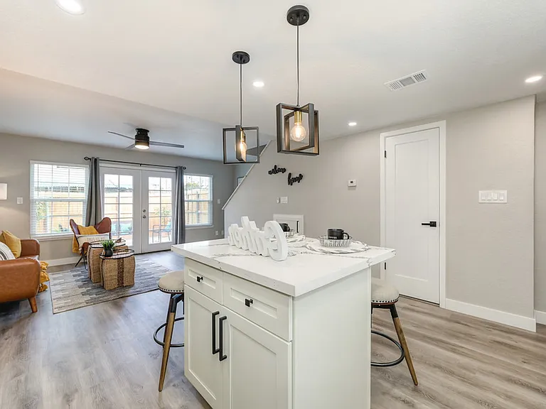 5608 Hillsdale Blvd #C — Photo 21