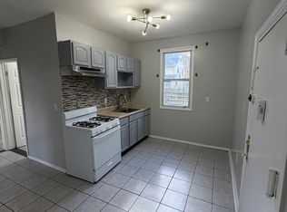 724 Lyons Ave #1B, Irvington, NJ 07111