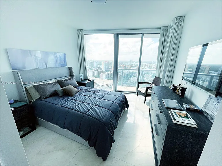 17001 Collins Ave #3008 — Photo 35