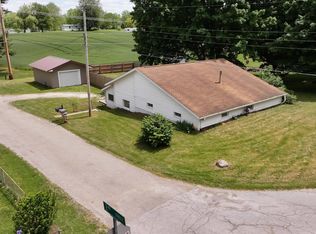 5613 W Palestine 2nd St, Mentone, IN