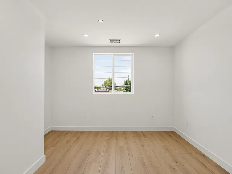11502 Valjean Ave #1/2 — Photo 12