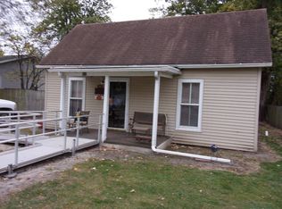 410 W Clinton St, Rushville, IL 62681