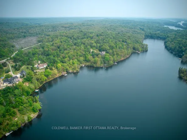 16 Grey Owl Rd, South Frontenac, ON K0H 2B0