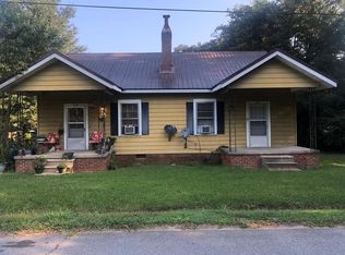 603 Foundry Rd, Greenwood, SC 29646